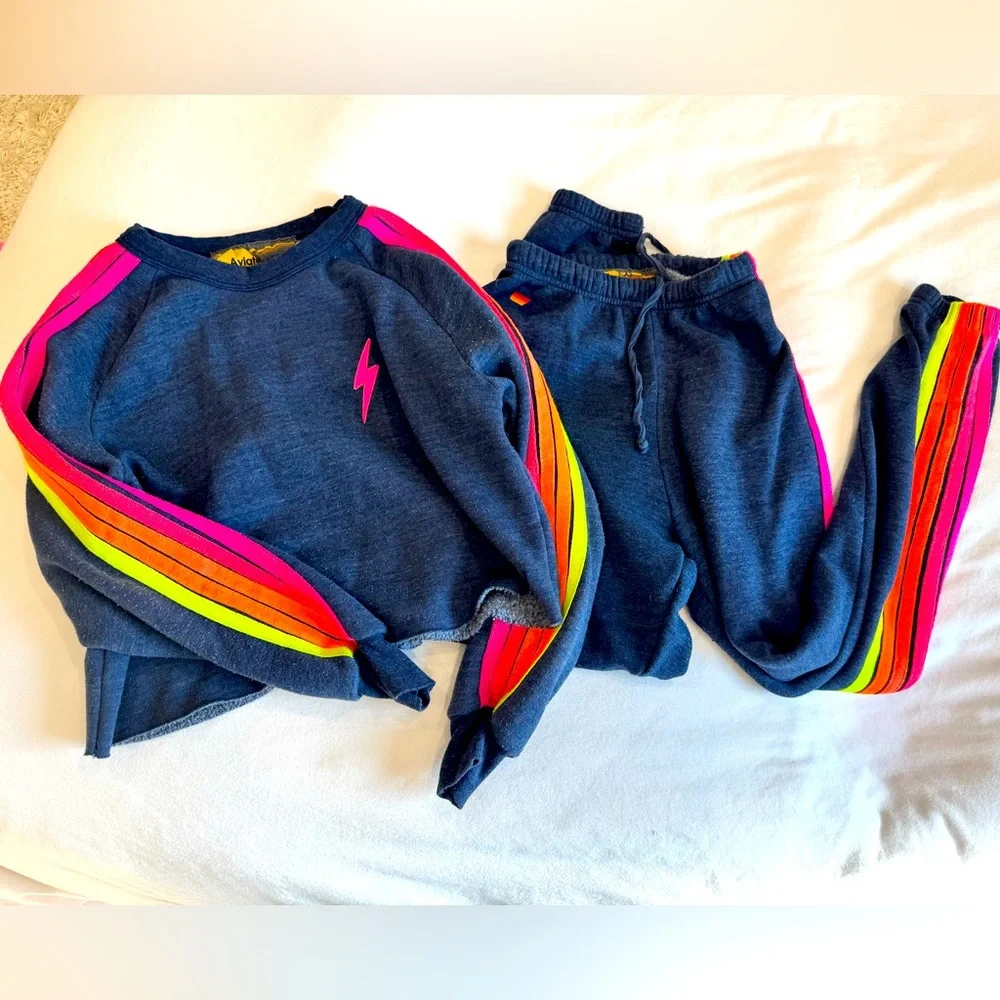 AVIATOR NATION BOLT CROPPED CREW SWEATSHIRT AND SWEATPANTS SET - Picture 1 of 7